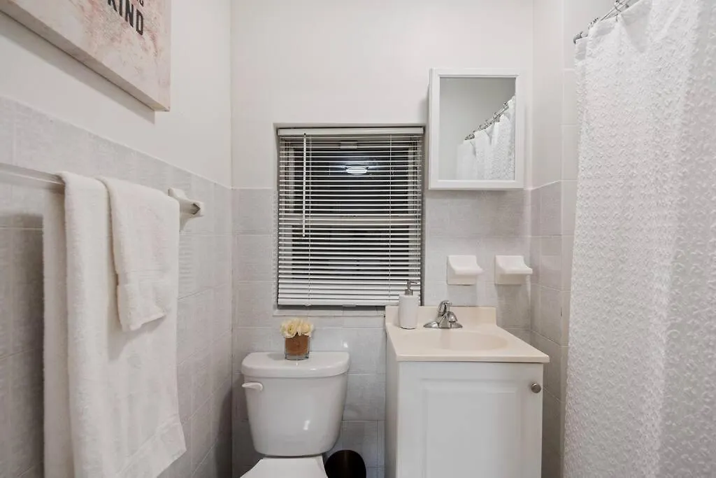 Great Studio Location In Times Square Near Subway New York United States