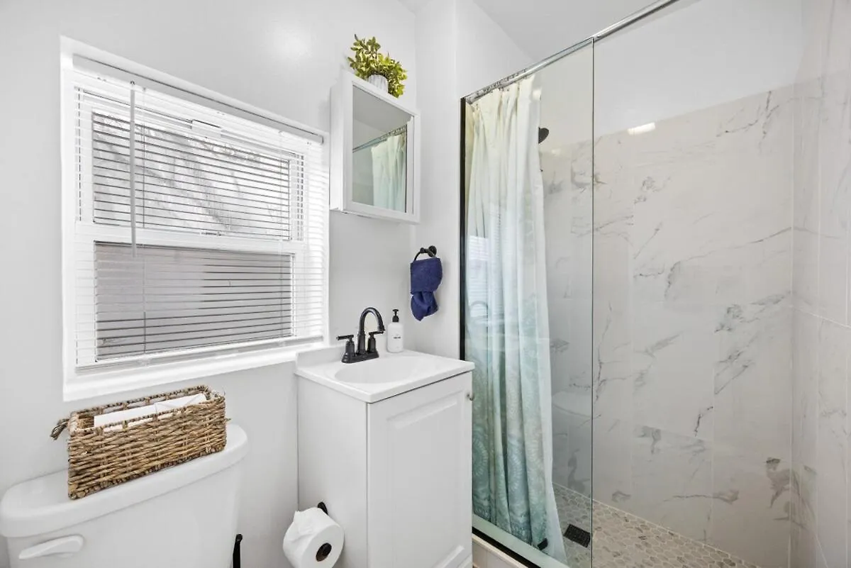 Great Studio Location In Times Square Near Subway New York 0*,  United States