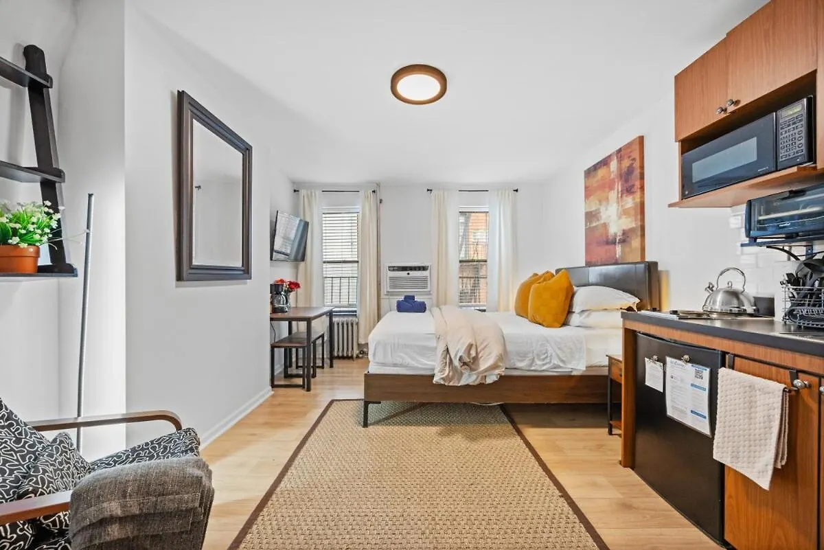Great Studio Location In Times Square Near Subway New York